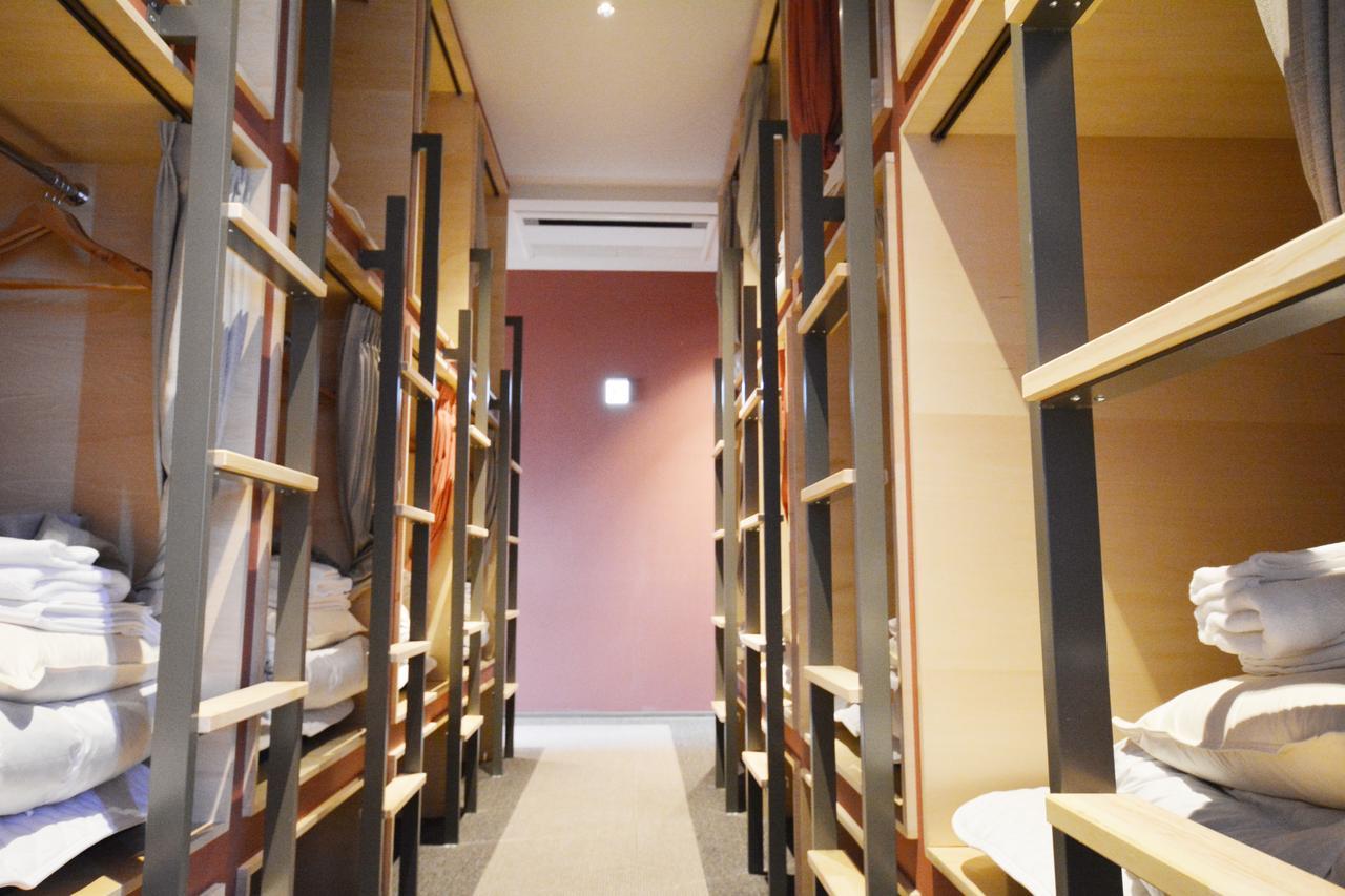 Hostel Spica Fukuoka  Exteriör bild